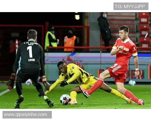 莱比锡红牛与多特精彩对决回顾赛场瞬间与精彩进球全记录 莱比锡红牛与多特精彩对决回顾赛场瞬间与精彩进球全记录